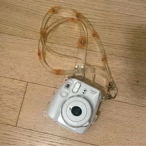 Fujifilm Instax Mini 9 Instant Camera, Smokey White with clear Case and 3 pics